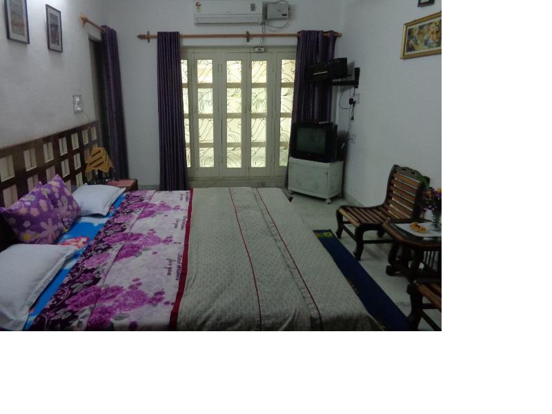 Sri Radha Krishna Kunj Bed & Breakfast อัครา ภายนอก รูปภาพ